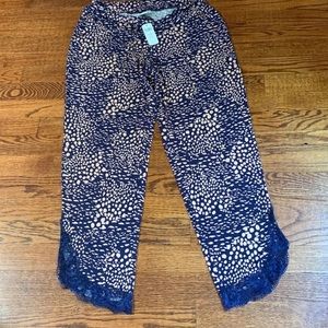 Soma Capri pants NWT size small
